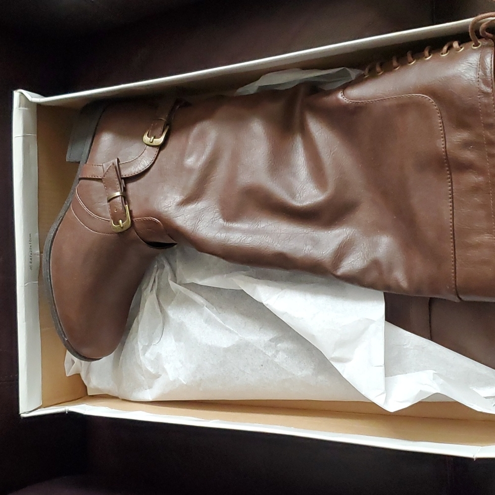 Brown boots